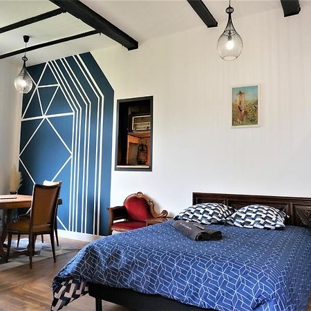 Gite Du Tourneur Studio Au Coeur De Saint Cirq Esterno foto