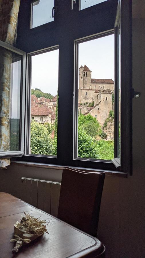 Gite Du Tourneur Studio Au Coeur De Saint Cirq Esterno foto